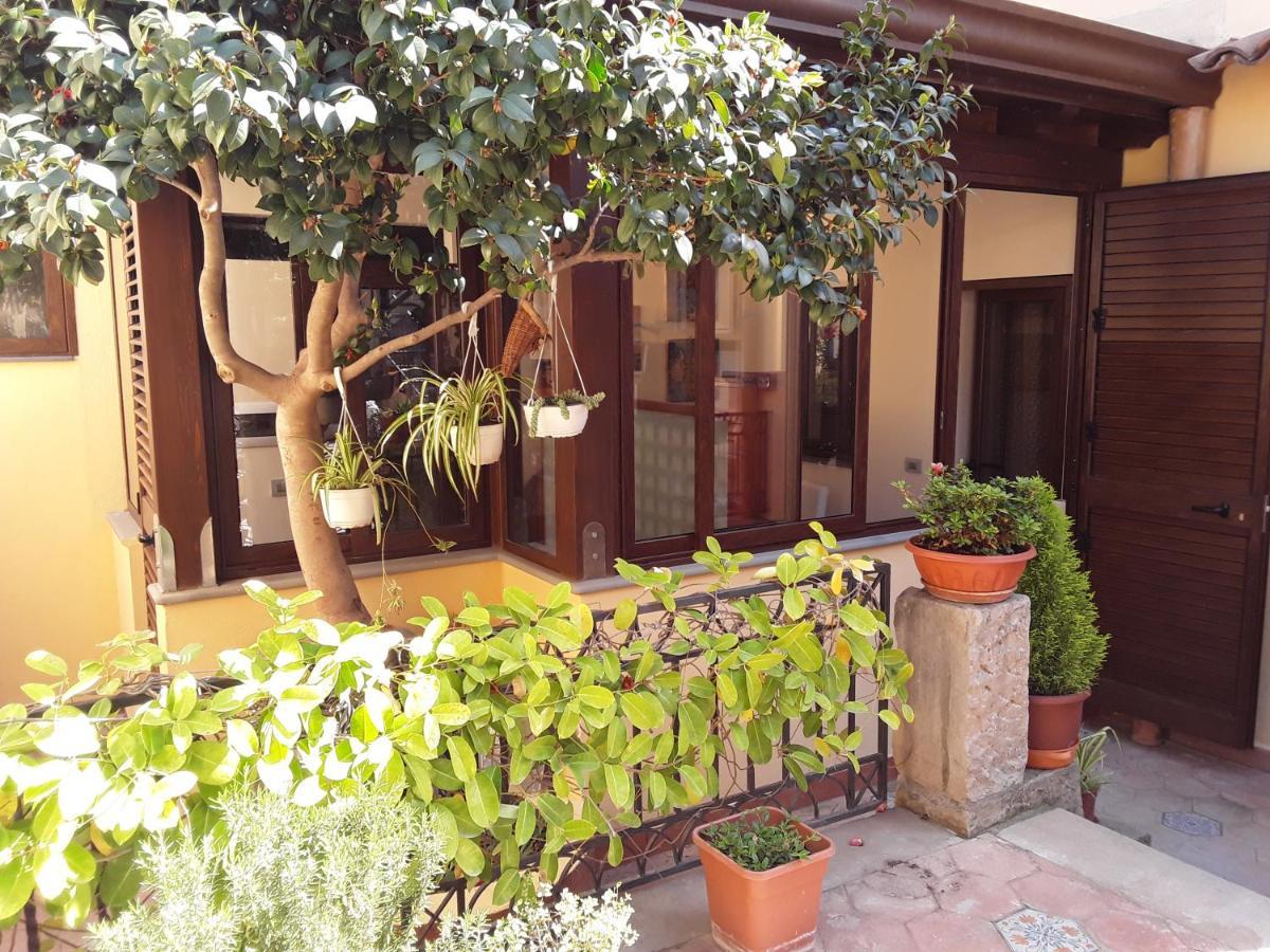 Al Castello B&B Мілаццо Екстер'єр фото