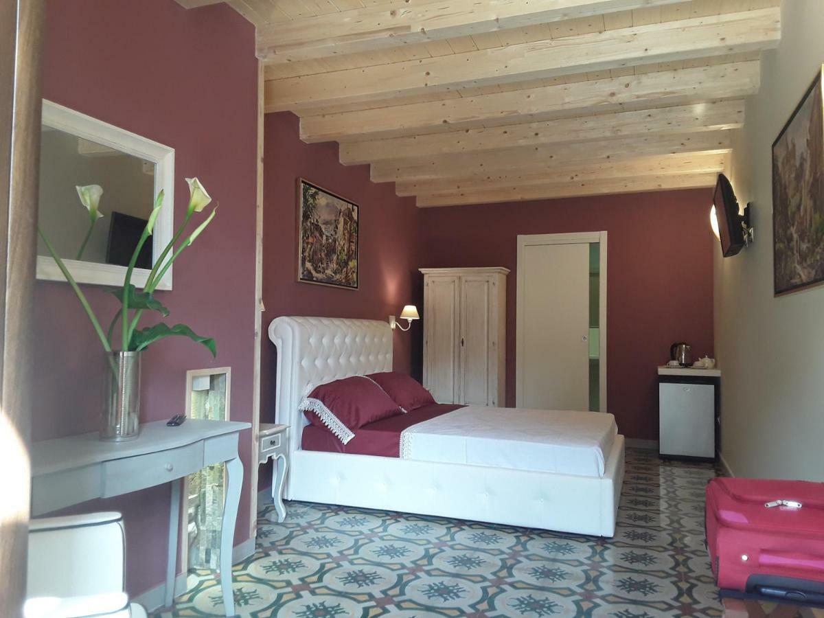 Al Castello B&B Мілаццо Екстер'єр фото